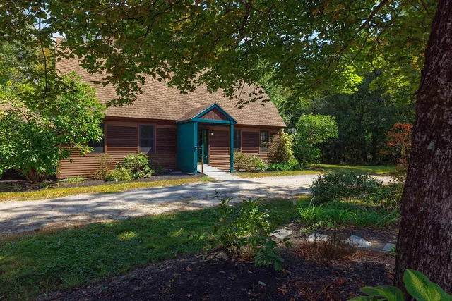 $599,000 | 250 King Street, Boscawen, NH 03303