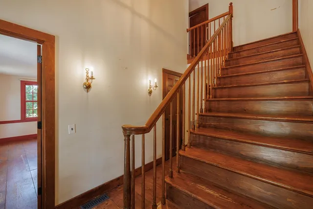 $599,000 | 250 King Street, Boscawen, NH 03303