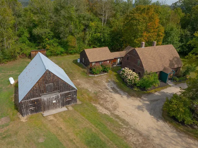 $599,000 | 250 King Street, Boscawen, NH 03303