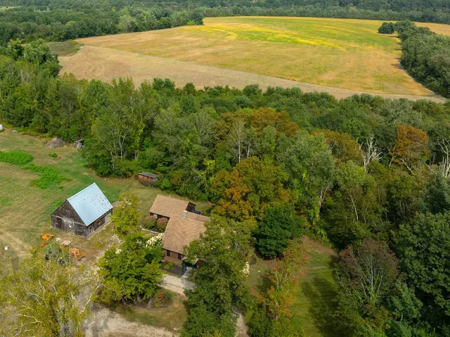 $599,000 | 250 King Street, Boscawen, NH 03303