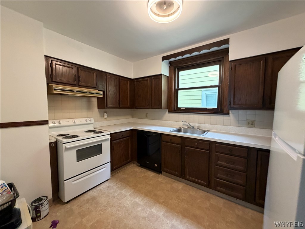 52 Kenwood Road, Unit 1 Tonawanda, NY 14217 - Photo 4 of 19