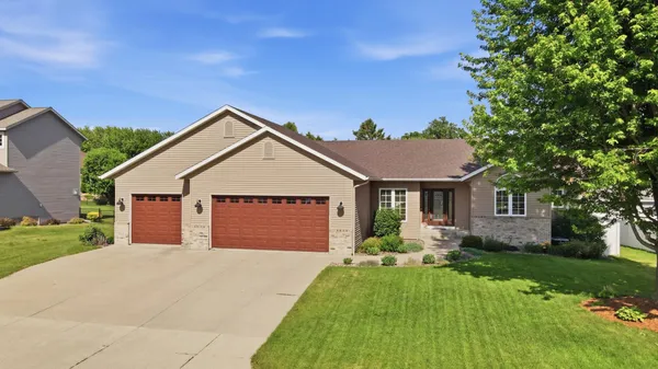 $524,900 | 2405 Watertower Lane Northeast, Owatonna, MN 55060