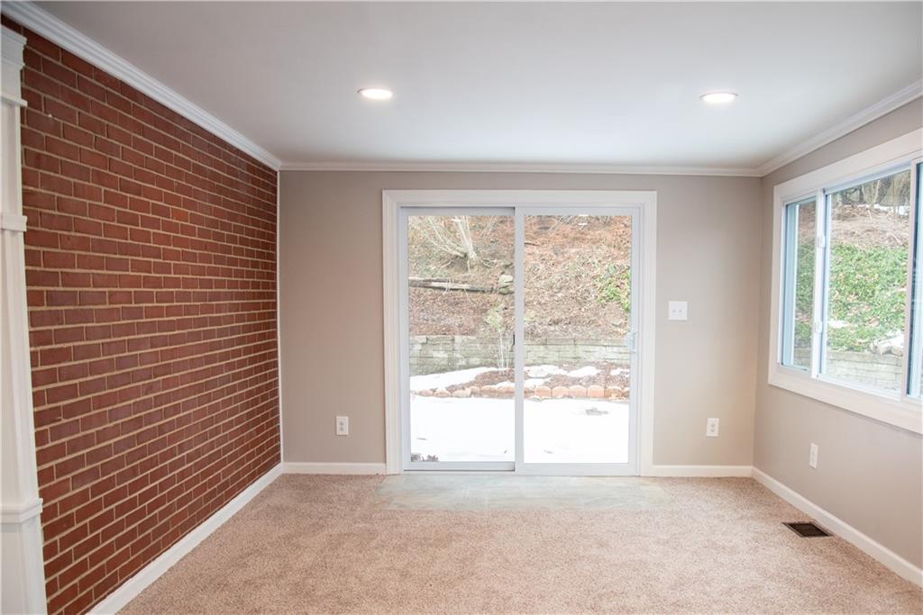 3458 Evergreen Road Pittsburgh, PA 15237 - Photo 8 of 15