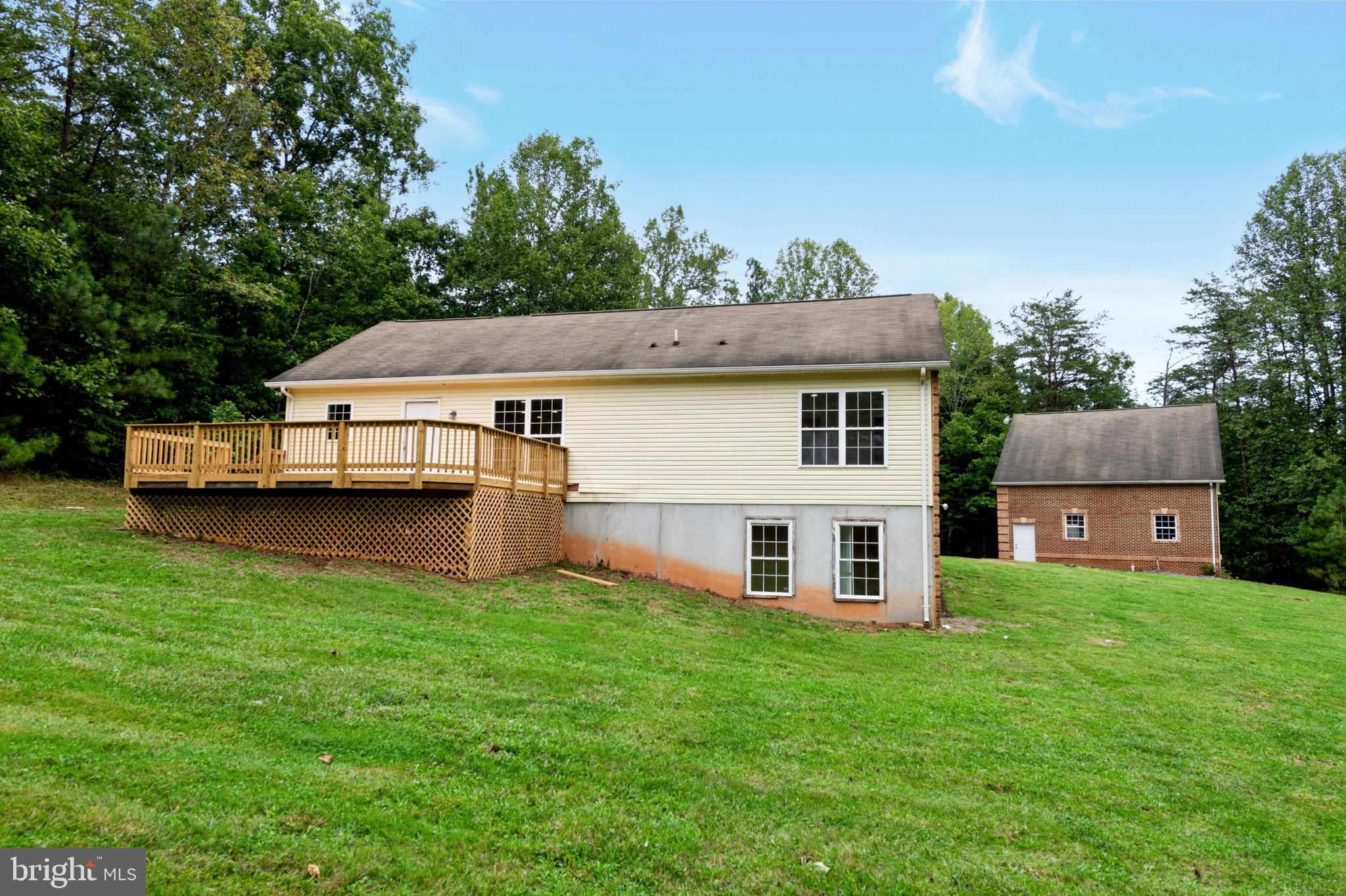 18048 Waterloo Road Amissville, VA 20106 - Photo 8 of 67 Gallery Image 8