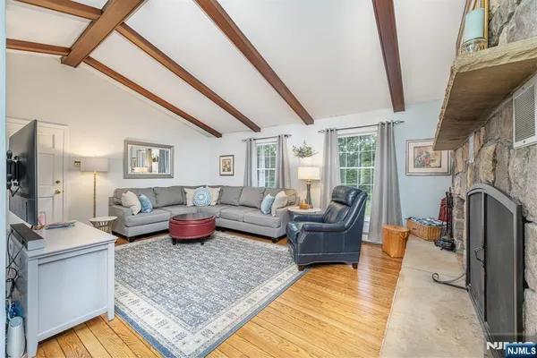 $840,000 | 208 Willows Road, Newton, NJ 07860