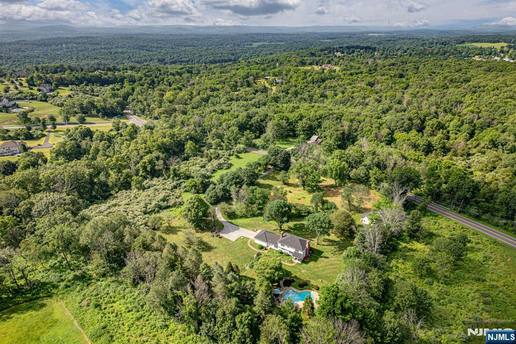 208 Willows Road Newton, NJ 07860 - Photo 6 of 44 a view of a green field