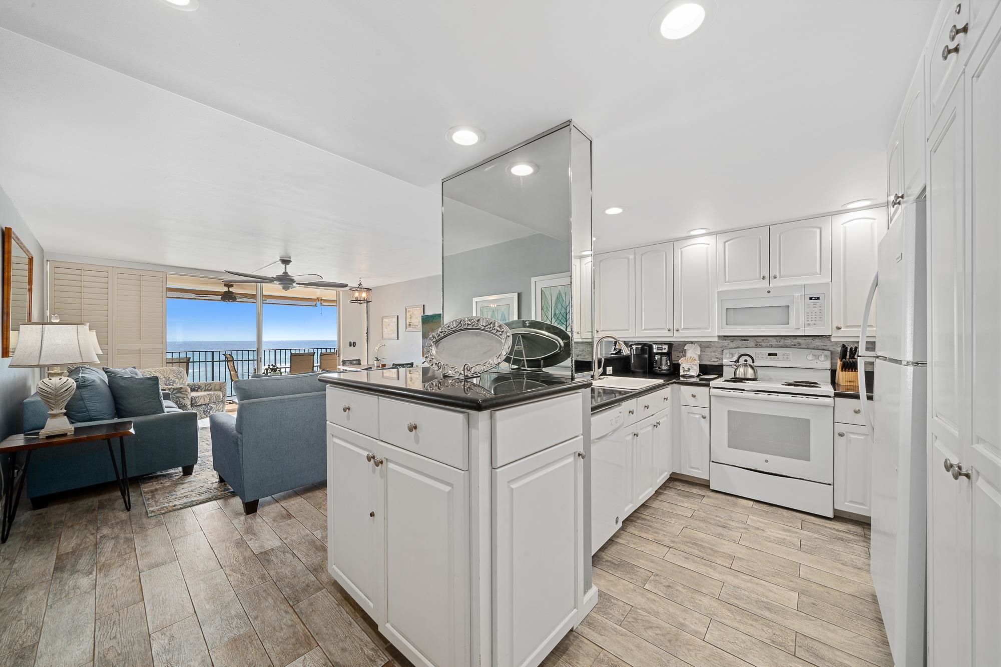 4401 Lower Honoapiilani Road, Unit A502 Lahaina, HI 96761 - Photo 3 of 39