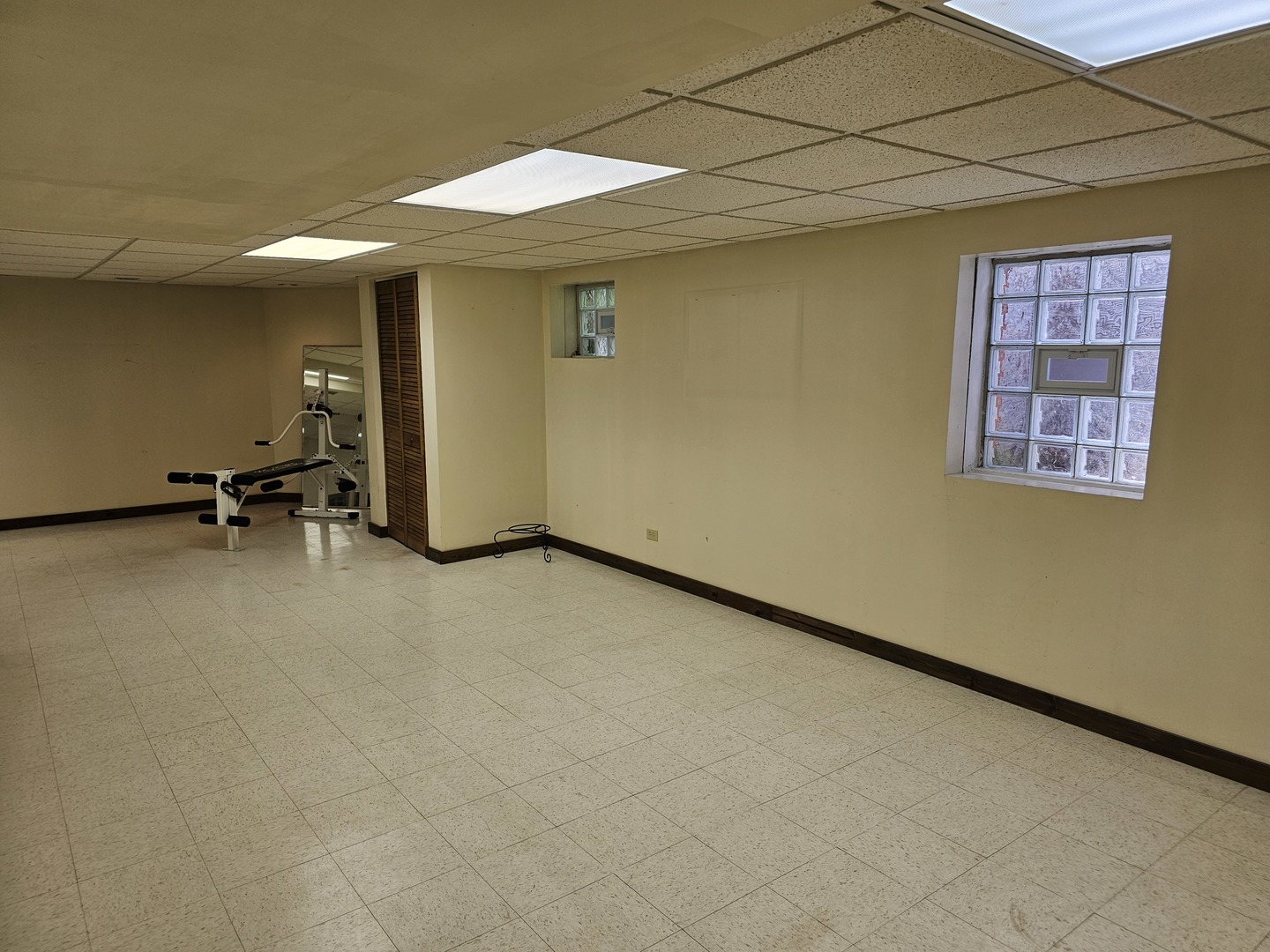7215 Beckwith Road Morton Grove, IL 60053 - Photo 16 of 17 Gallery Image 16