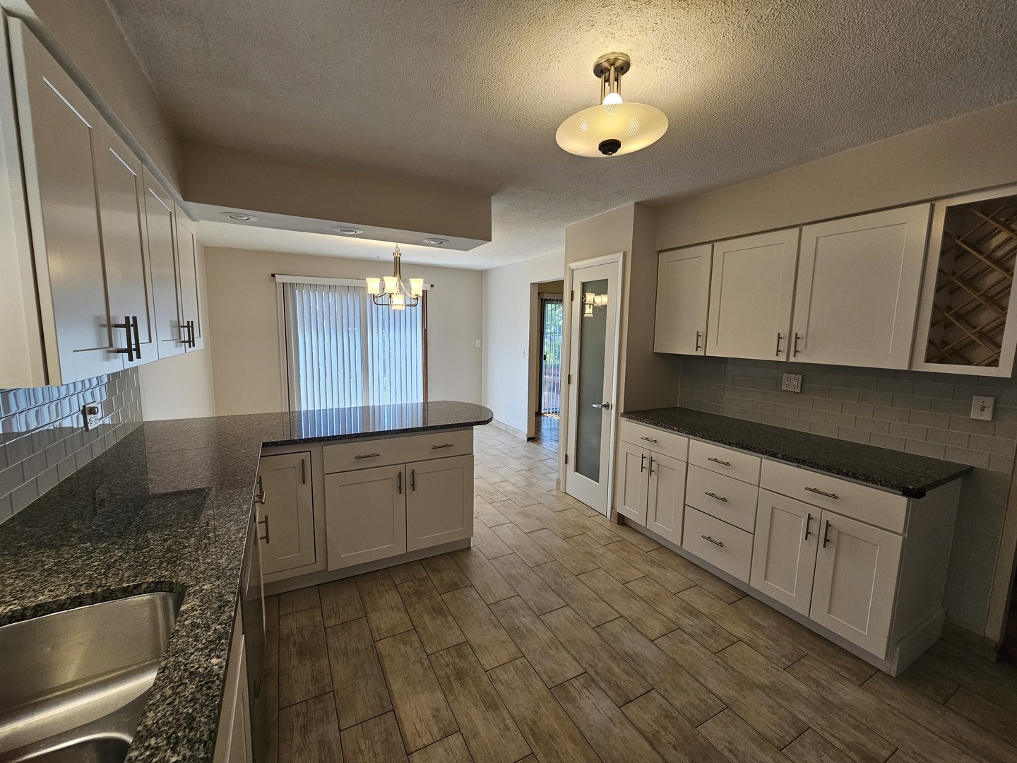 7215 Beckwith Road Morton Grove, IL 60053 - Photo 6 of 17 Gallery Image 6