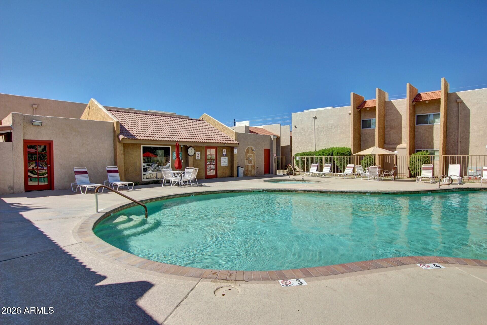 5525 East Thomas Road, Unit M16 Phoenix, AZ 85018 - Photo 28 of 36