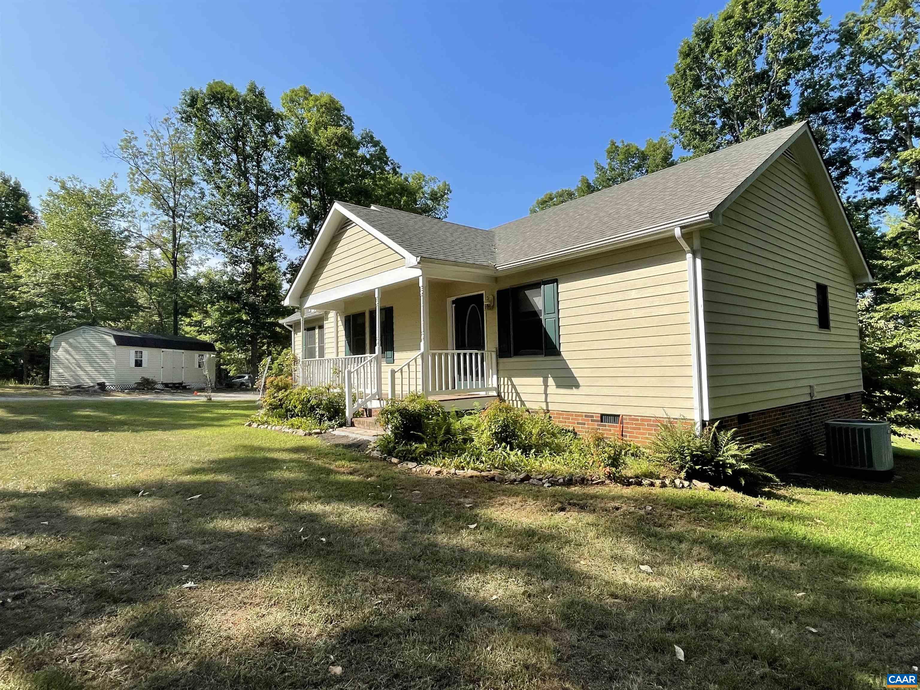 34 Fairview Lane Palmyra, VA 22963 - Photo 11 of 37 a view of a house with a yard