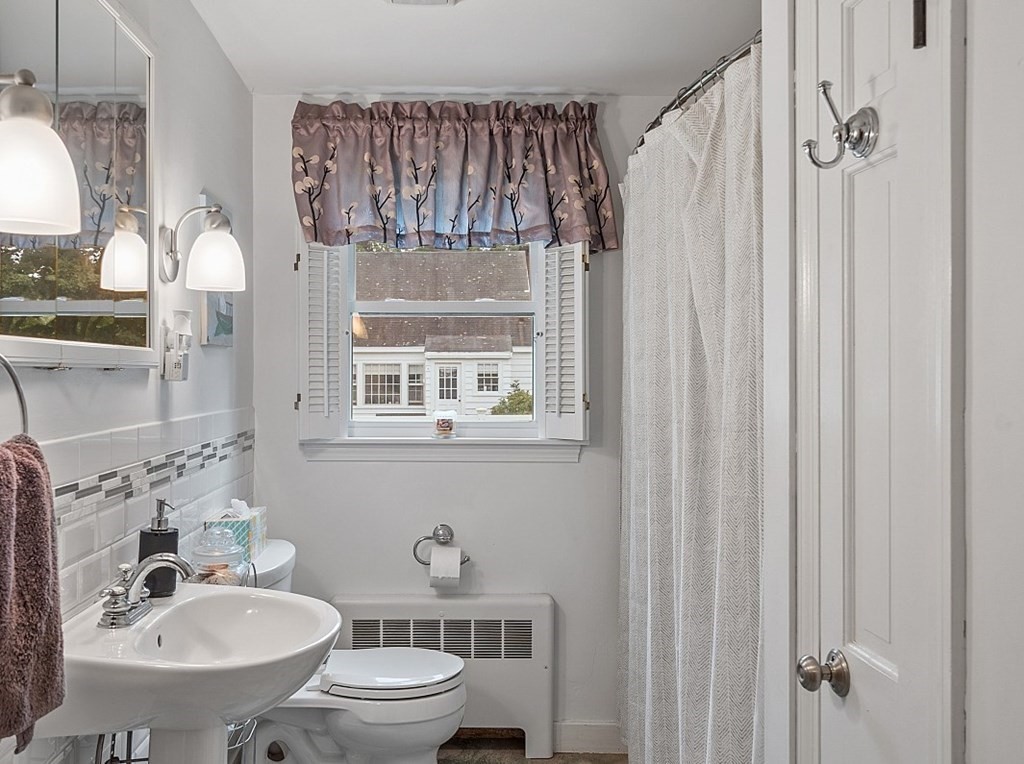 2 Walker Street Maynard, MA 01754 - Photo 13 of 32 Gallery Image 13