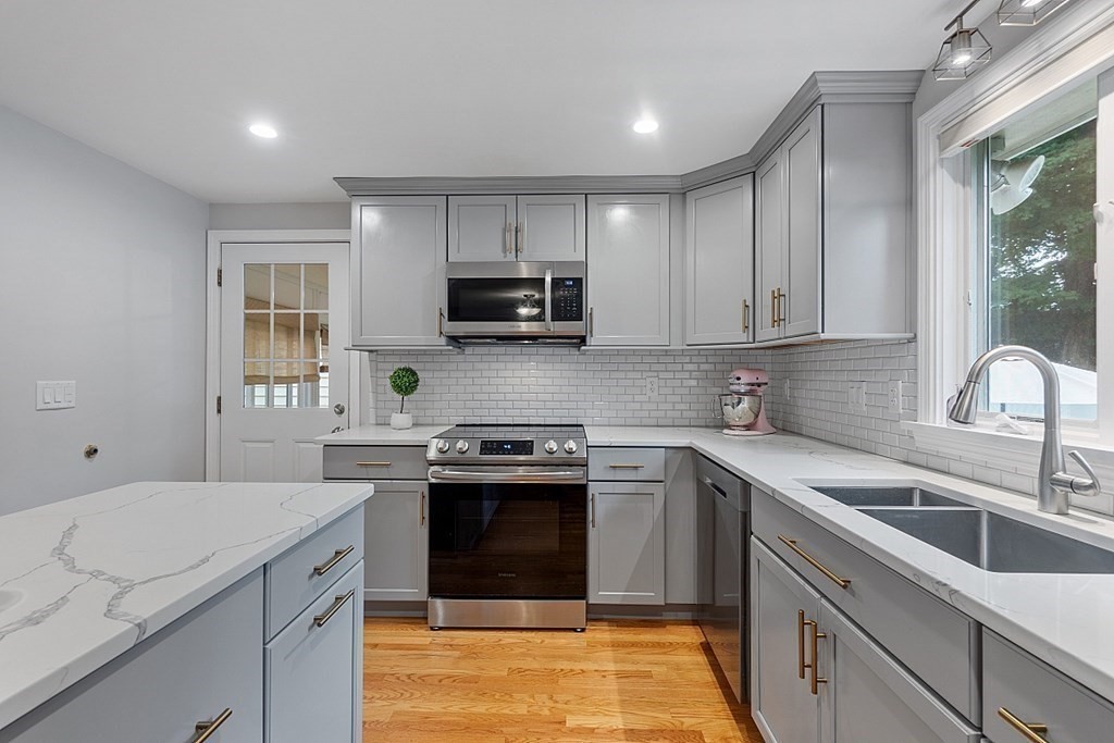 2 Walker Street Maynard, MA 01754 - Photo 8 of 32 Gallery Image 8