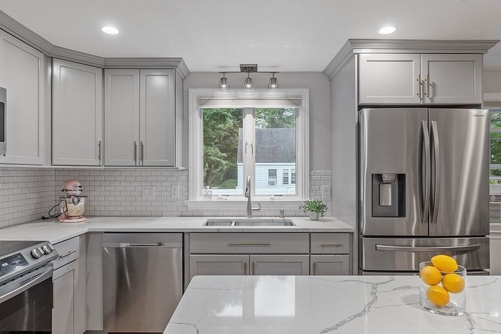 2 Walker Street Maynard, MA 01754 - Photo 9 of 32 Gallery Image 9