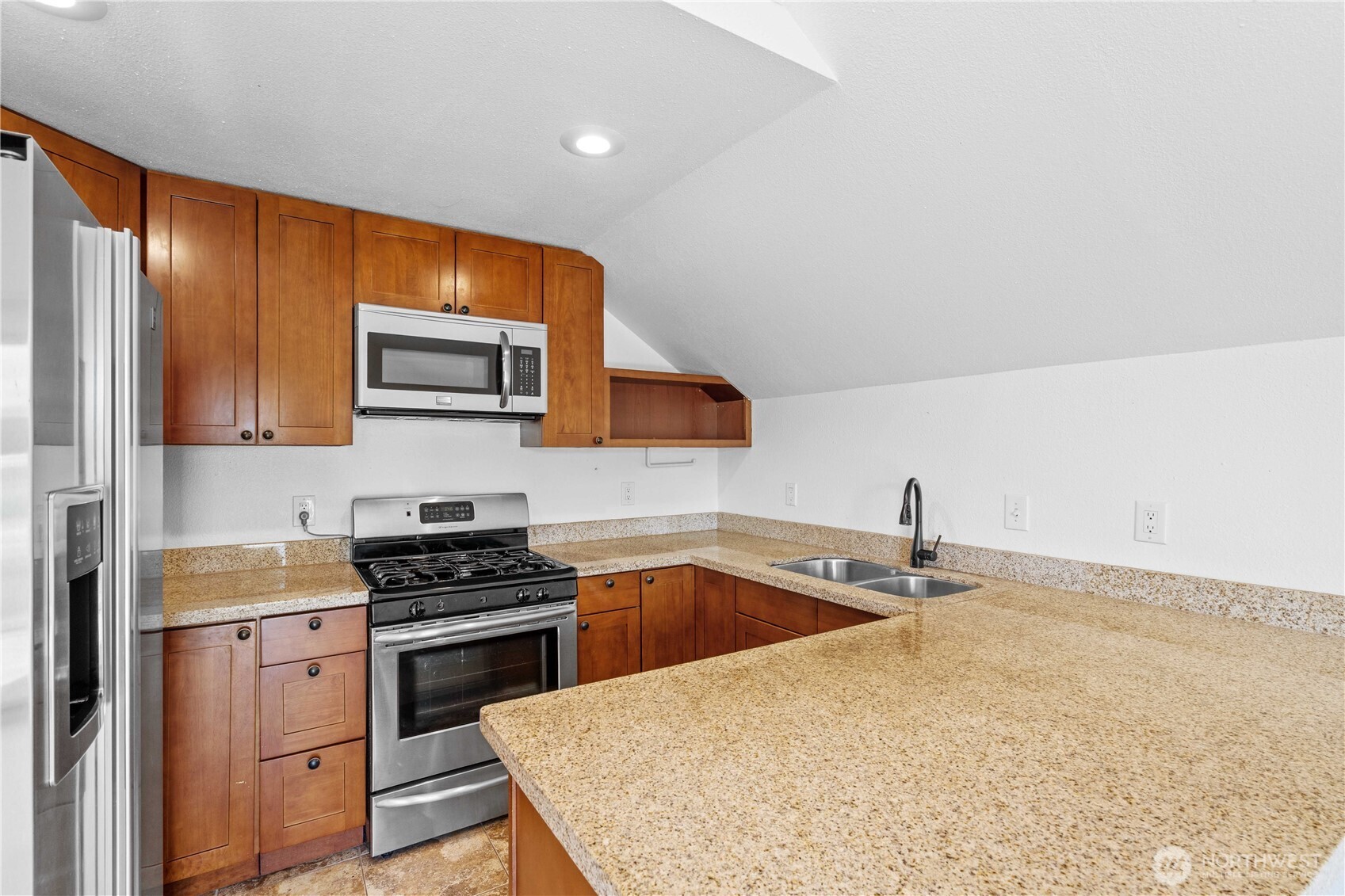 16405 86th Street East Sumner, WA 98390 - Photo 32 of 40