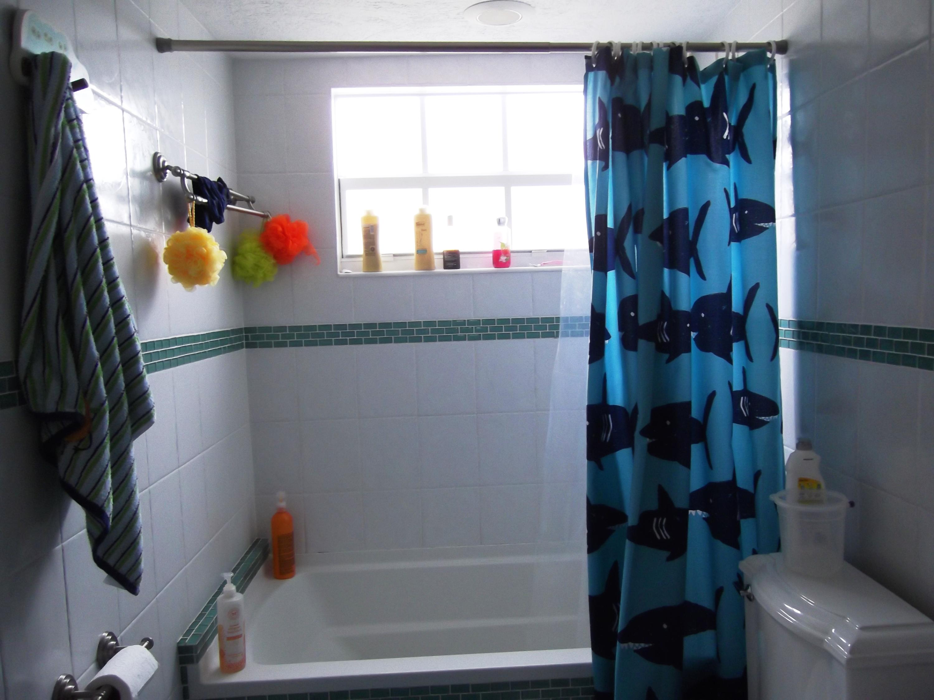 7438 Chablis Court Boca Raton, FL 33433 - Photo 22 of 27 Jack and Jill Bathroom