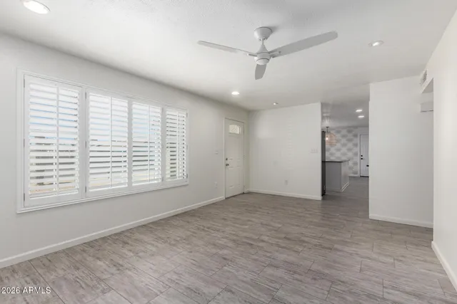 $2,700 | 5807 South Palm Drive, Tempe, AZ 85283