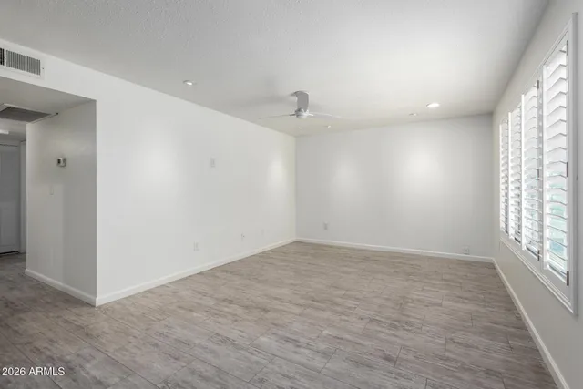 $2,700 | 5807 South Palm Drive, Tempe, AZ 85283