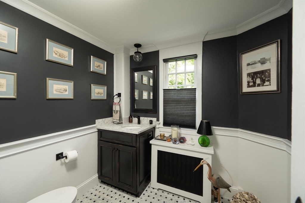 233 Washington Street Hanover, MA 02339 - Photo 7 of 42