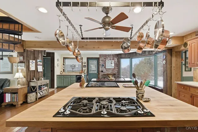 $1,050,000 | 3857 E Road, Cazenovia, NY 13035