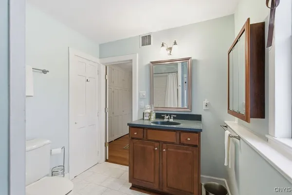 $950,000 | 3857 E Road, Cazenovia, NY 13035