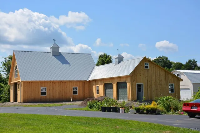 $1,050,000 | 3857 E Road, Cazenovia, NY 13035