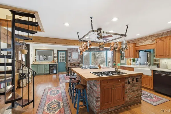 $950,000 | 3857 E Road, Cazenovia, NY 13035
