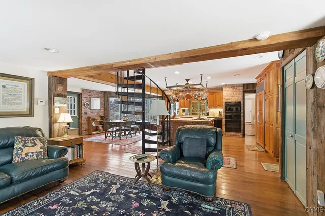 $1,050,000 | 3857 E Road, Cazenovia, NY 13035