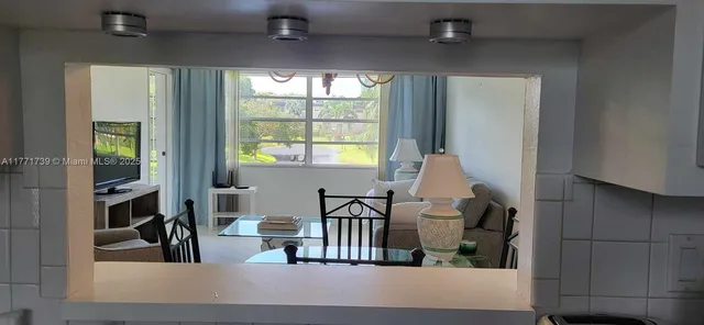 $85,000 | 4700 Northwest 35th Street, Unit 511, Lauderdale Lakes, FL 33319