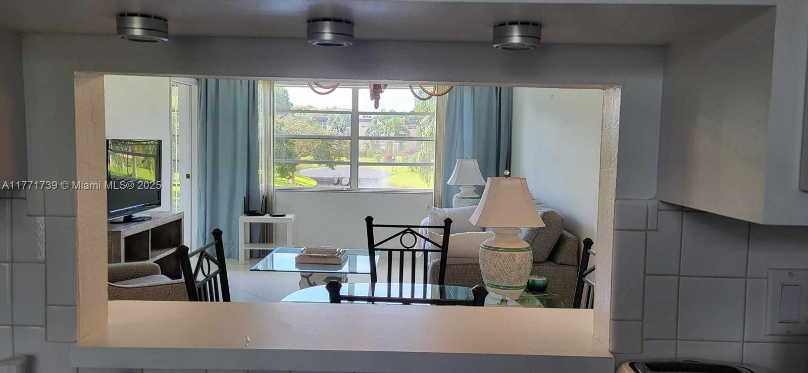 4700 Northwest 35th Street, Unit 511 Lauderdale Lakes, FL 33319 - Photo 5 of 17