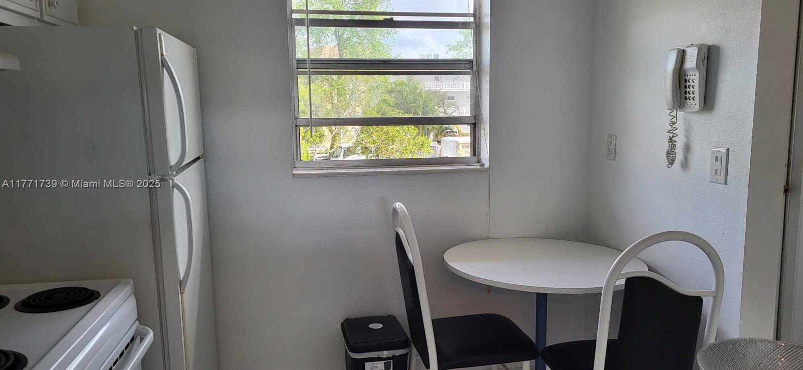 4700 Northwest 35th Street, Unit 511 Lauderdale Lakes, FL 33319 - Photo 7 of 17