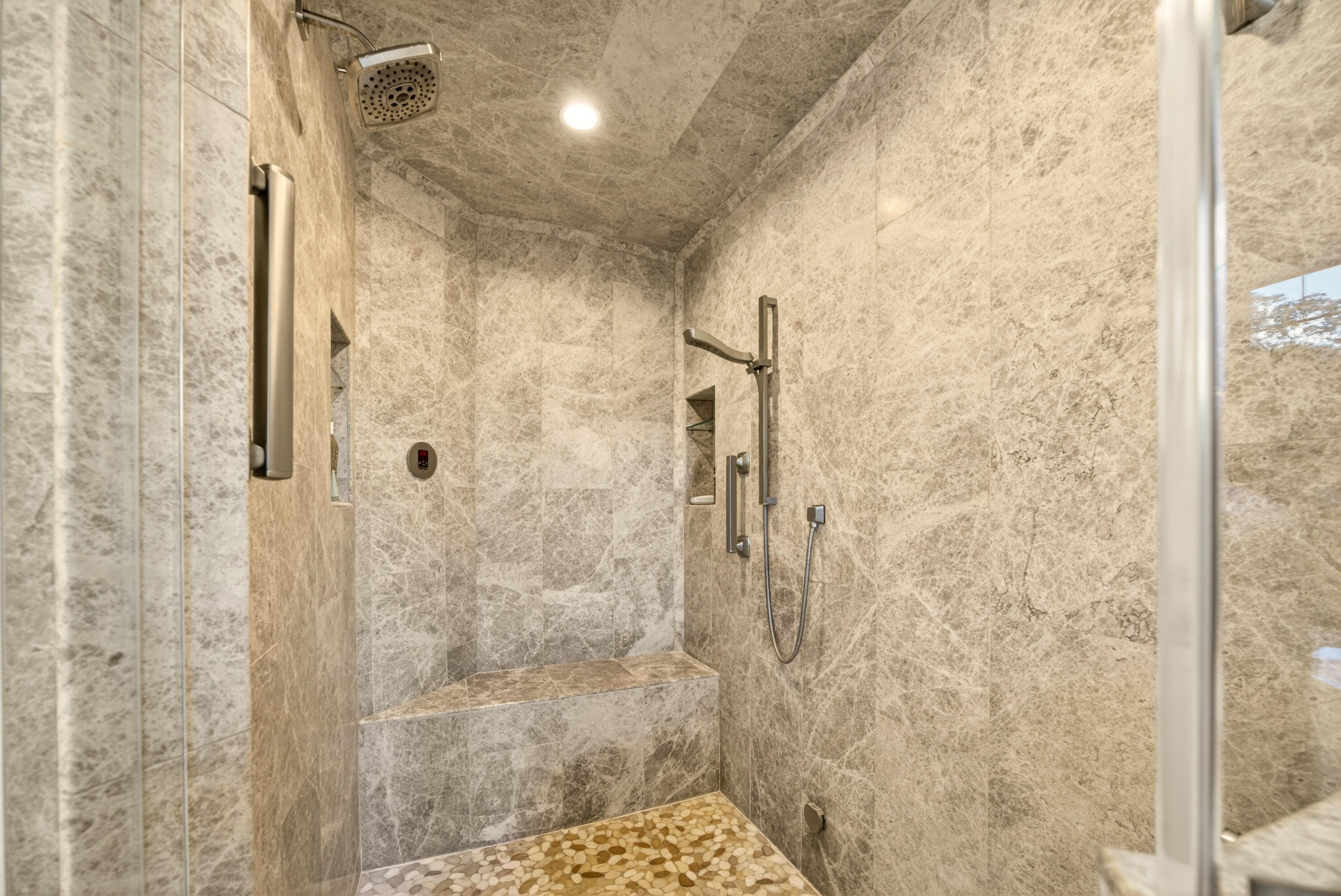 930 Granite Ridge Circle Jacksonville, OR 97530 - Photo 29 of 79 Steam shower.