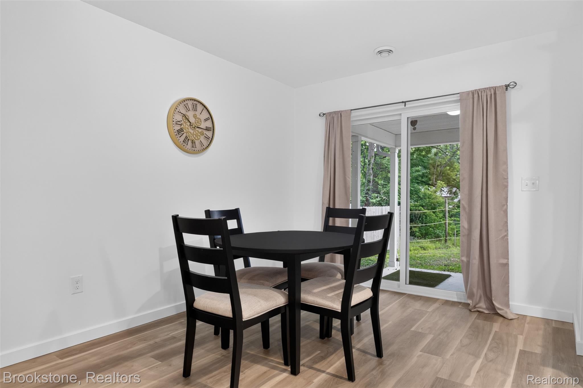 49050 Fuller Road New Baltimore, MI 48051 - Photo 11 of 24 019_BRIT6900.jpg
