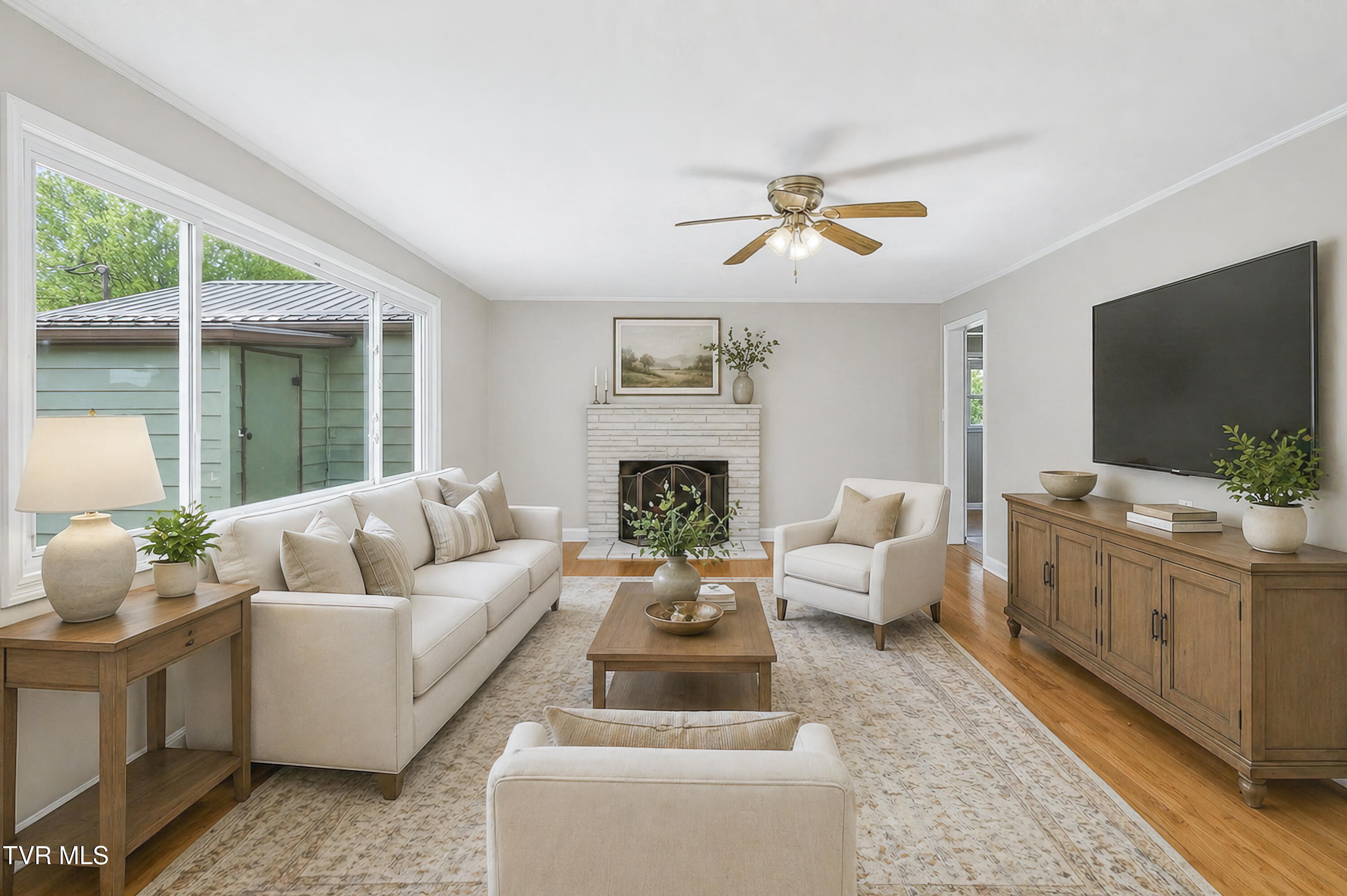 305 Cherokee Road Bristol, VA 24201 - Photo 6 of 25 304-Cherokee-Rd-Bristol-VA Caroline-Blev