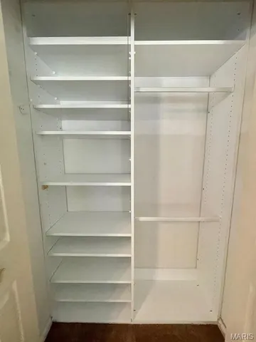 $229,900 | 6919 Greenholly Drive, St. Louis, MO 63123