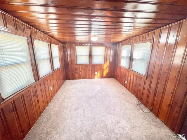 $229,900 | 6919 Greenholly Drive, St. Louis, MO 63123