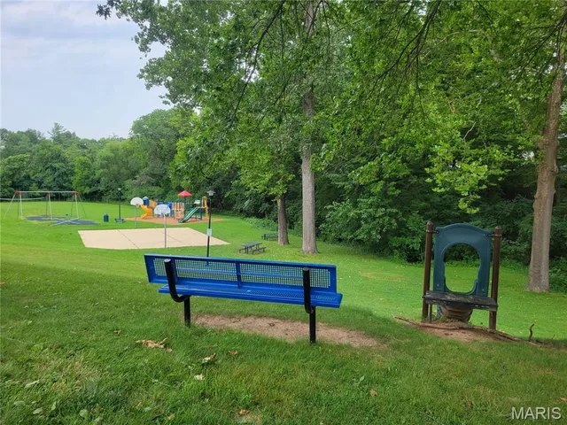 $229,900 | 6919 Greenholly Drive, St. Louis, MO 63123