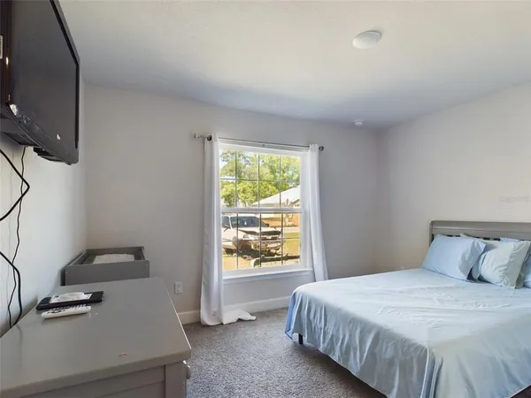 $310,000 | 3962 Northeast 58th Circle, Silver Springs, FL 34488