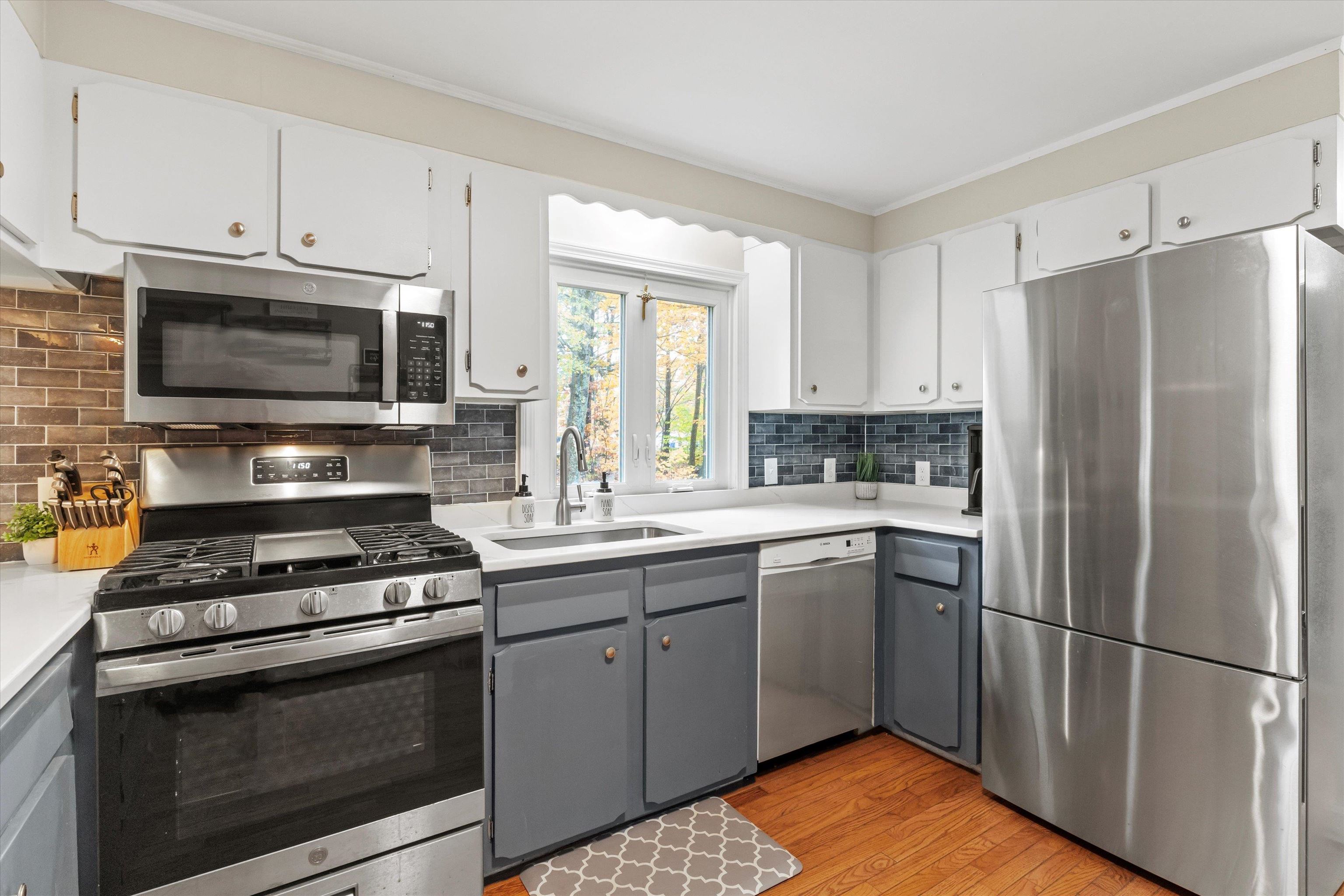 70 White Rock Hill Road Bow, NH 03304 - Photo 7 of 34