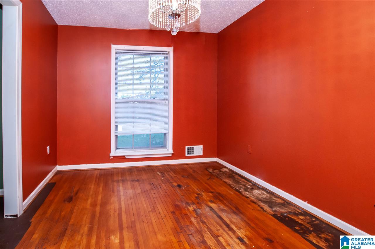 1016 Sunhill Road Northwest Birmingham, AL 35215 - Photo 5 of 32