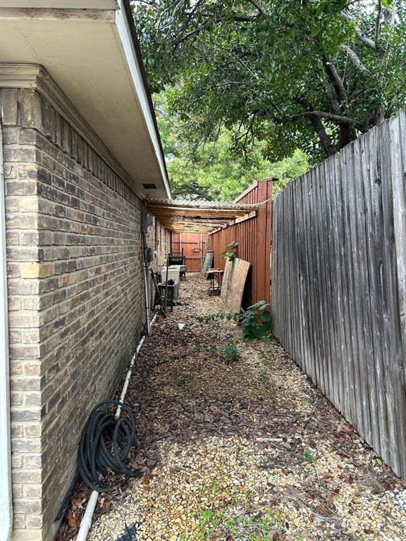 13114 Halwin Circle Dallas, TX 75243 - Photo 17 of 23 a view of outdoor space