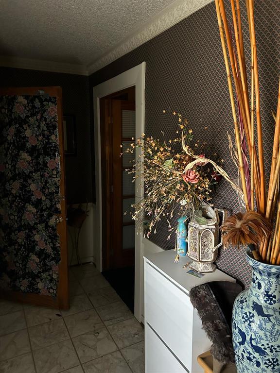 13114 Halwin Circle Dallas, TX 75243 - Photo 3 of 23 a view of entryway front of house