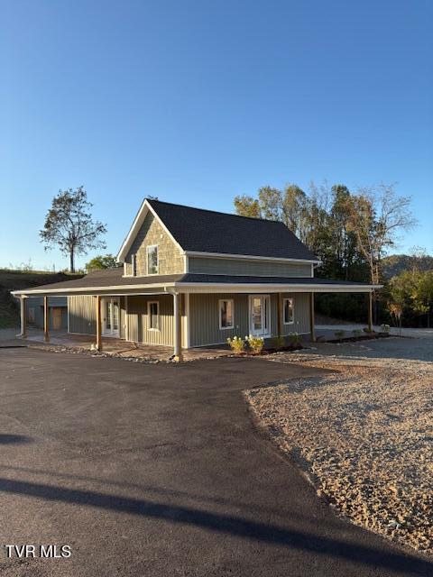 2496 Siam Road Elizabethton, TN 37643 - Photo 3 of 82 02