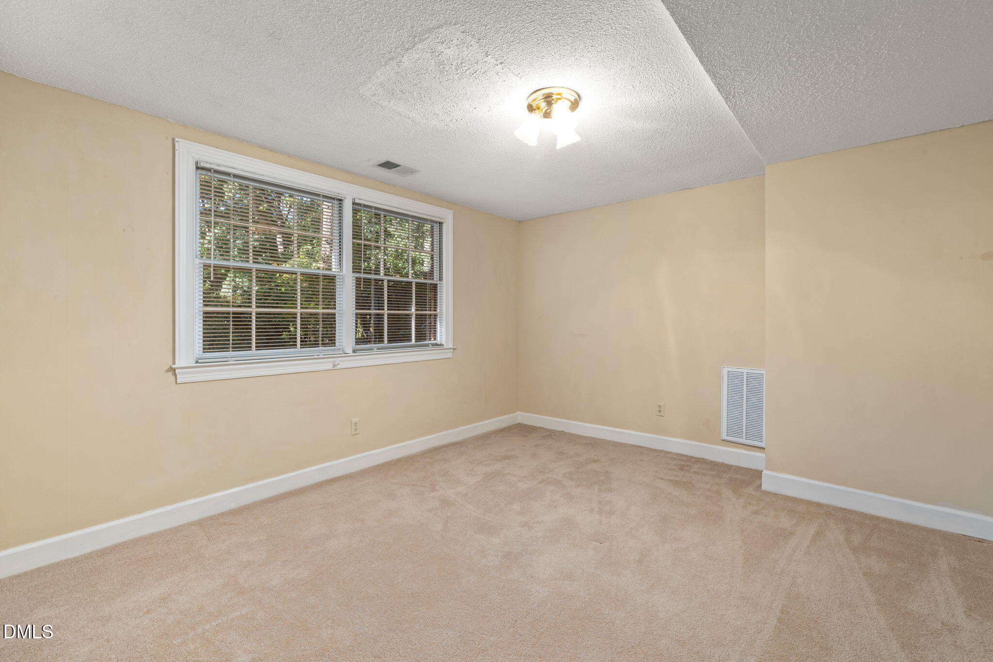 3301 Caldwell Drive Raleigh, NC 27607 - Photo 35 of 40 35-web-or-mls-DX3A1657