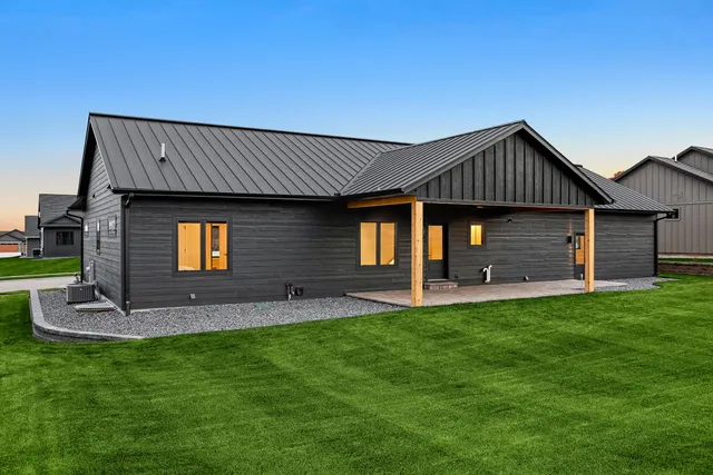 $799,900 | 251 Weston Road, Holmen, WI 54636