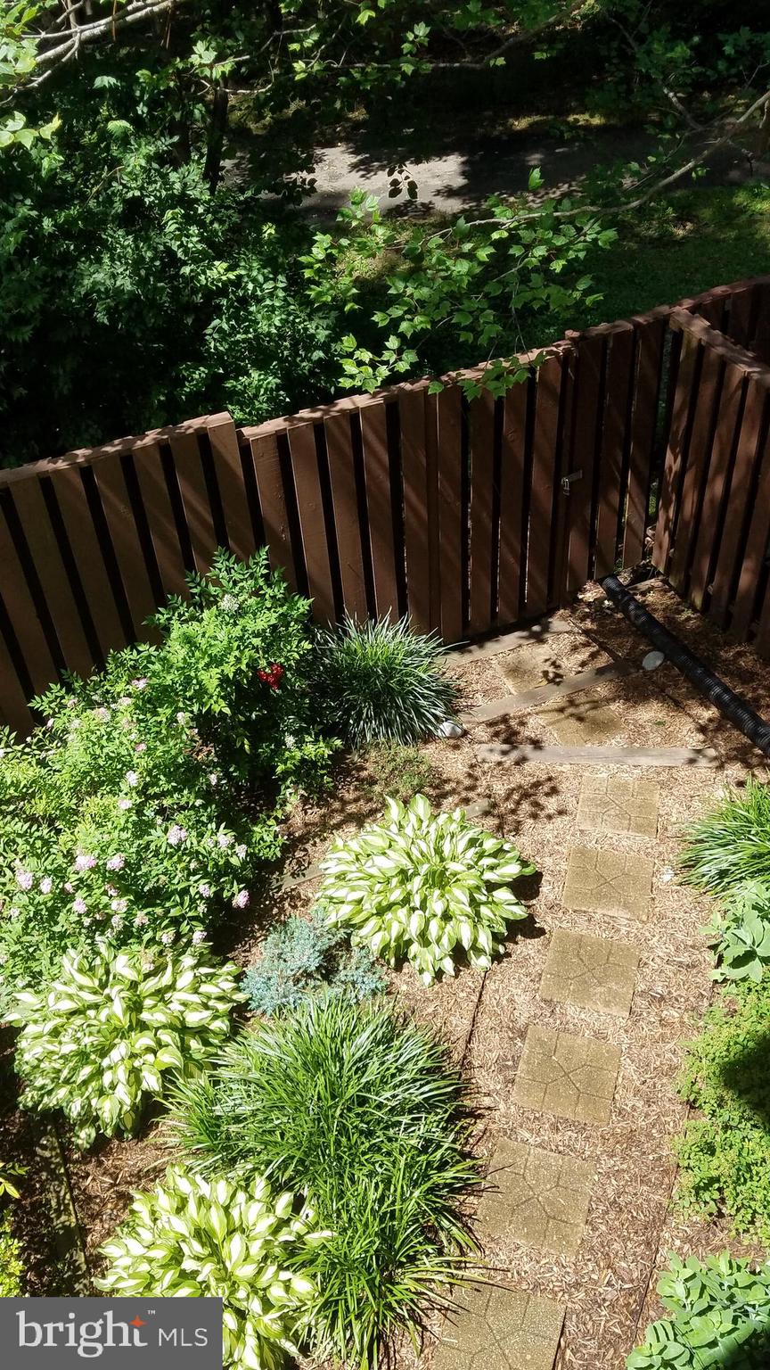 2410 Southgate Square Reston, VA 20191 - Photo 3 of 3