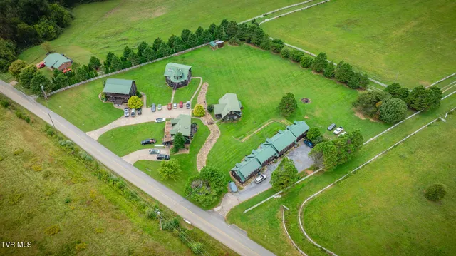 $1,550 | 2390 West Allens Bridge Road, Unit 3, Greeneville, TN 37743