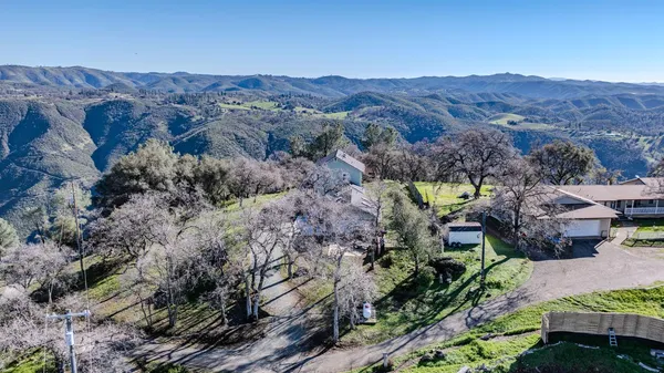 $400,000 | 20230 Canyon View Drive, Jackson, CA 95642
