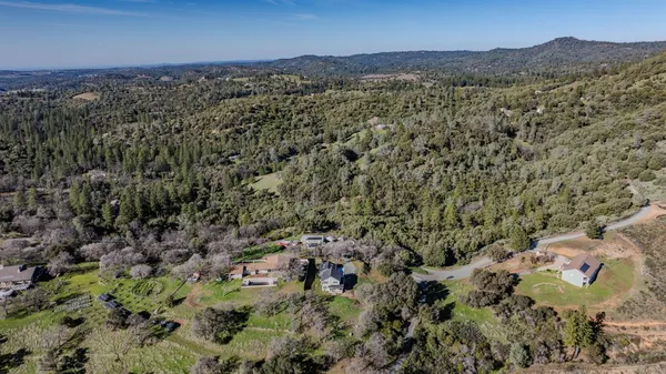 $400,000 | 20230 Canyon View Drive, Jackson, CA 95642