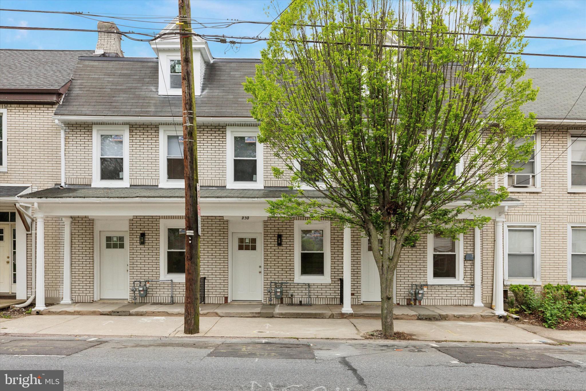 234 Main Street Hellertown, PA 18055 - Photo 2 of 13 front view of a house